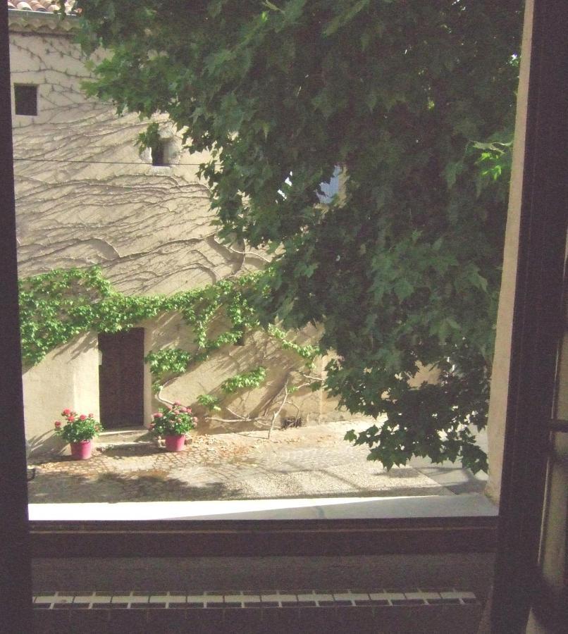 Une Maison Dans Le Village Ribiers Εξωτερικό φωτογραφία