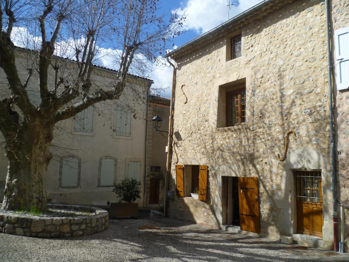 Une Maison Dans Le Village Ribiers Εξωτερικό φωτογραφία